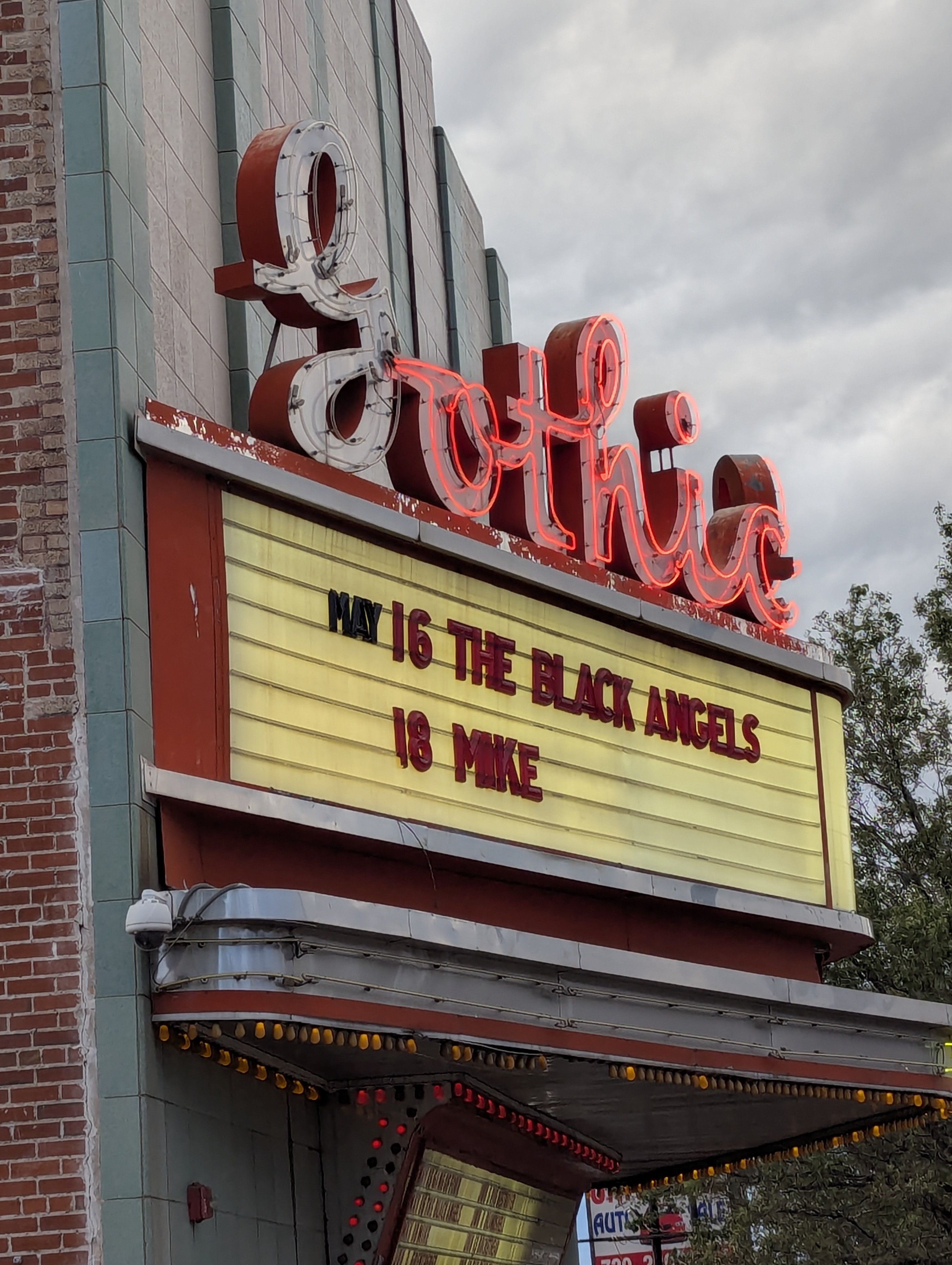Gothic Theater, Mike Sanders